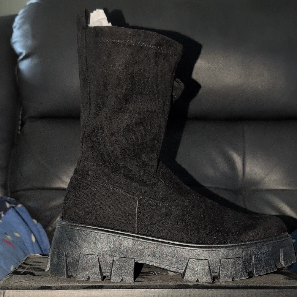 Women's Black Suede Boots